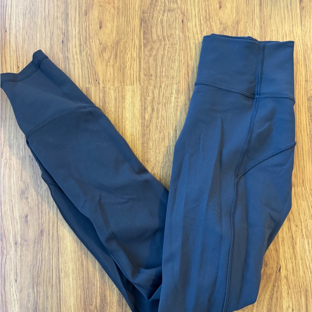 Grey In Movement 25” Legging - size 4